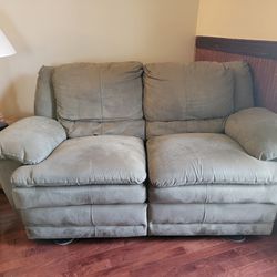 Reclining Love Seat And Chair