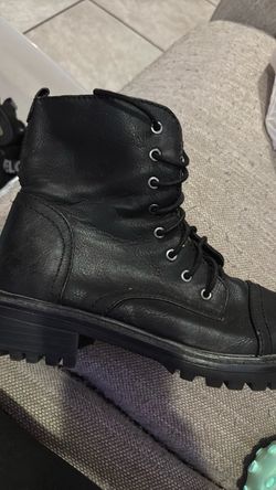 Women’s size 10 boots