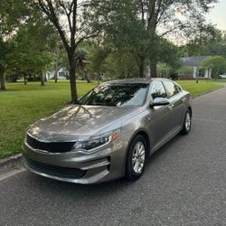 2018 KIA Optima