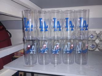 Dodgers cup each
