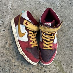 Red Dunk High Size 10