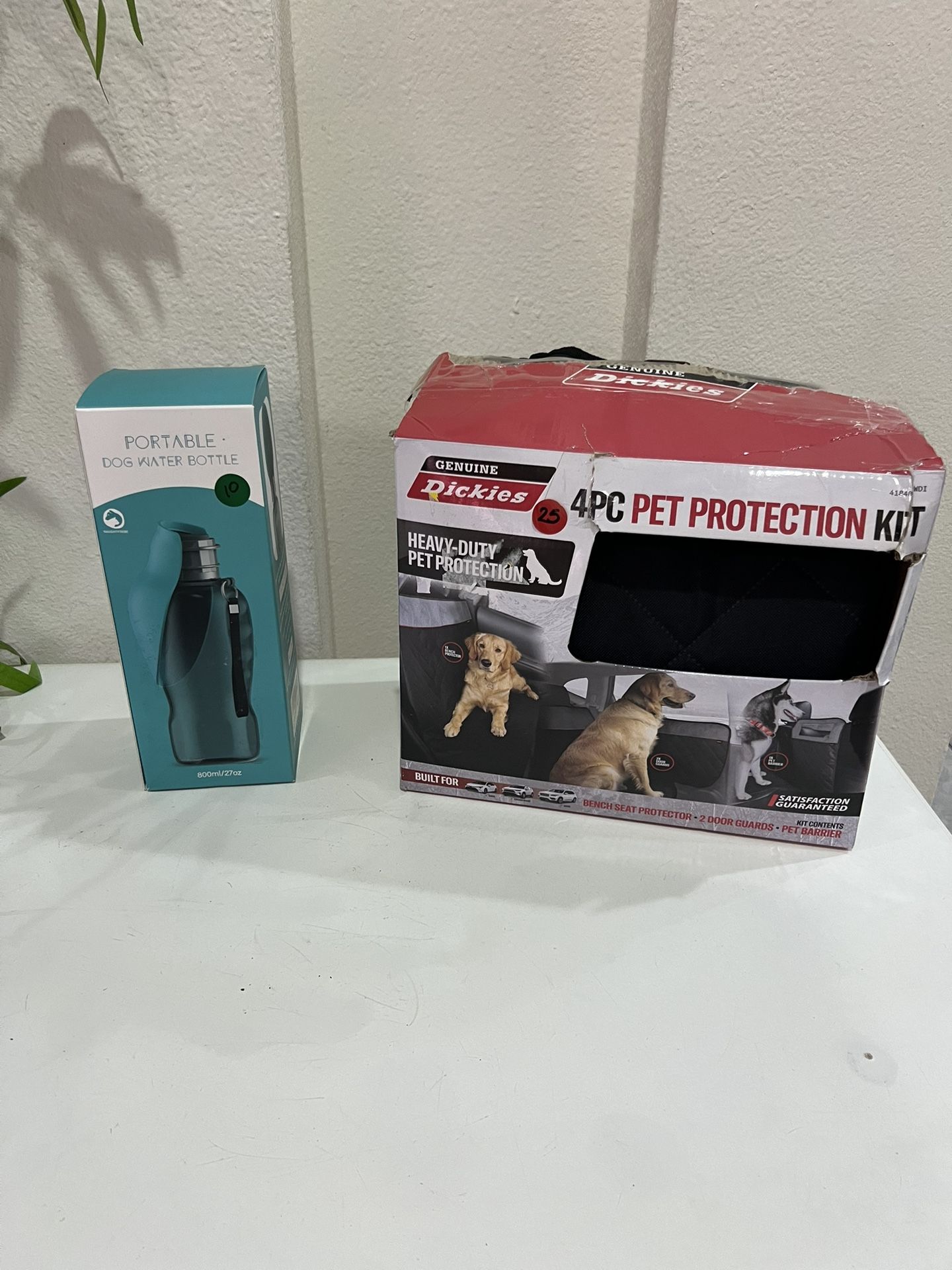 New Dog Car Seat Cover Only $25, New Dog Water Bottle $10 / Nuevo protector carro de perros $25, Botella Agua Especial Perro $10 Nueva
