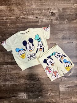 MICKEY & FRIENDS OUTFIT