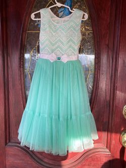 Girl dress size 6