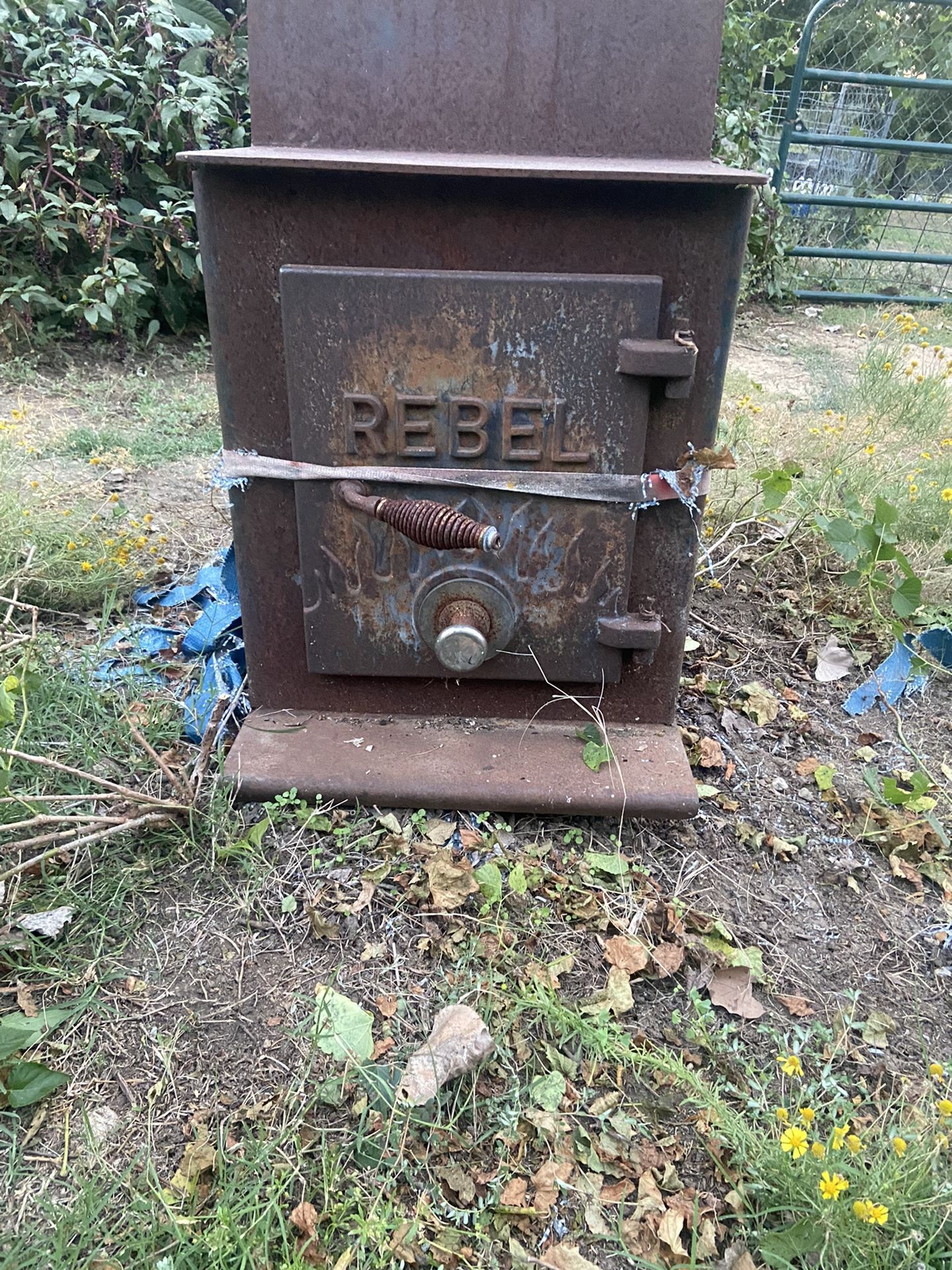 Rebel wood burning stove good condition