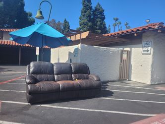 Free sofa pic up today in mission valley