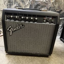 Fender Frontman 15G Guitar Amplifier – 15 Watts