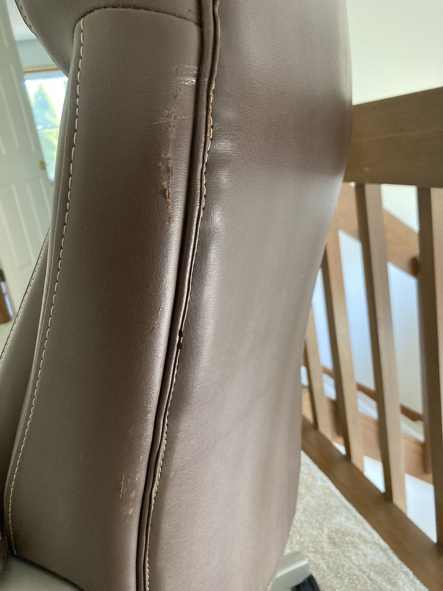 Lazboy Arcadian Bonded Leather Office Chair for Sale in Solon, OH OfferUp