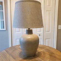 Table lamp 26"tall