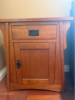 Antique mission style entry/ side table