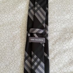 Van Heusen Extra Long Plaid Tie 