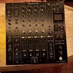 Pioneer A9 DJ Mixer (Black)
