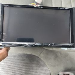 Pioneer Stereo 