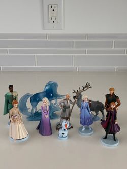 Disney Frozen 2 Deluxe Figurines Play Set