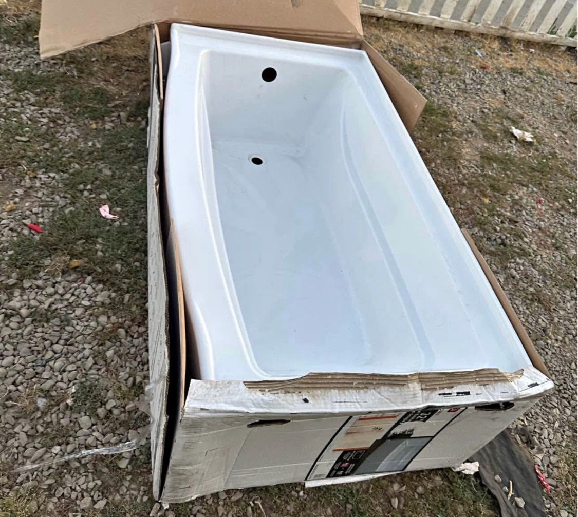 Delta Classic 500 Curve 60 in. x 32 in. Alcove Deep Soaking Bathtub with Left Drain in High Gloss Wh