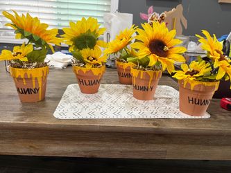 Hunny Pot centerpieces