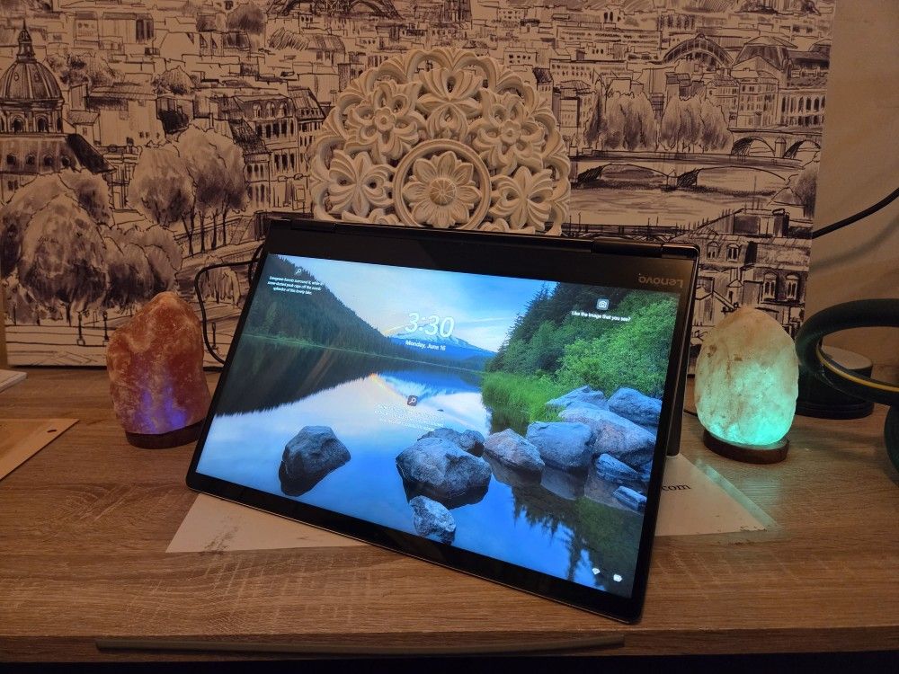 Lenovo Yoga 15inch I5/16gb/256gb SSD