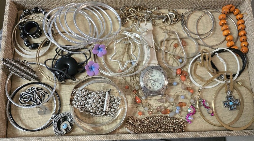 #5 Jewelry Wearable and Craft Lot