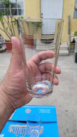 Glass Cups / Basos De Vidrio