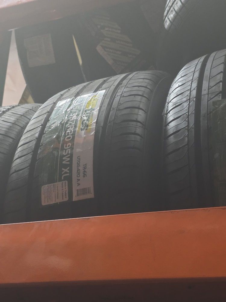 TBB Tires 245/35ZR20 95W
