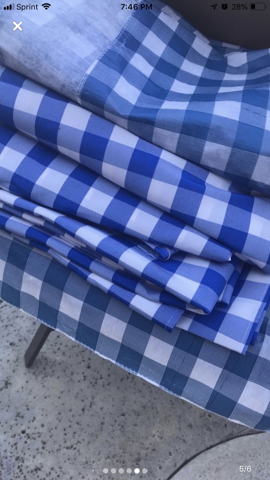 Table cloths blue and burlap