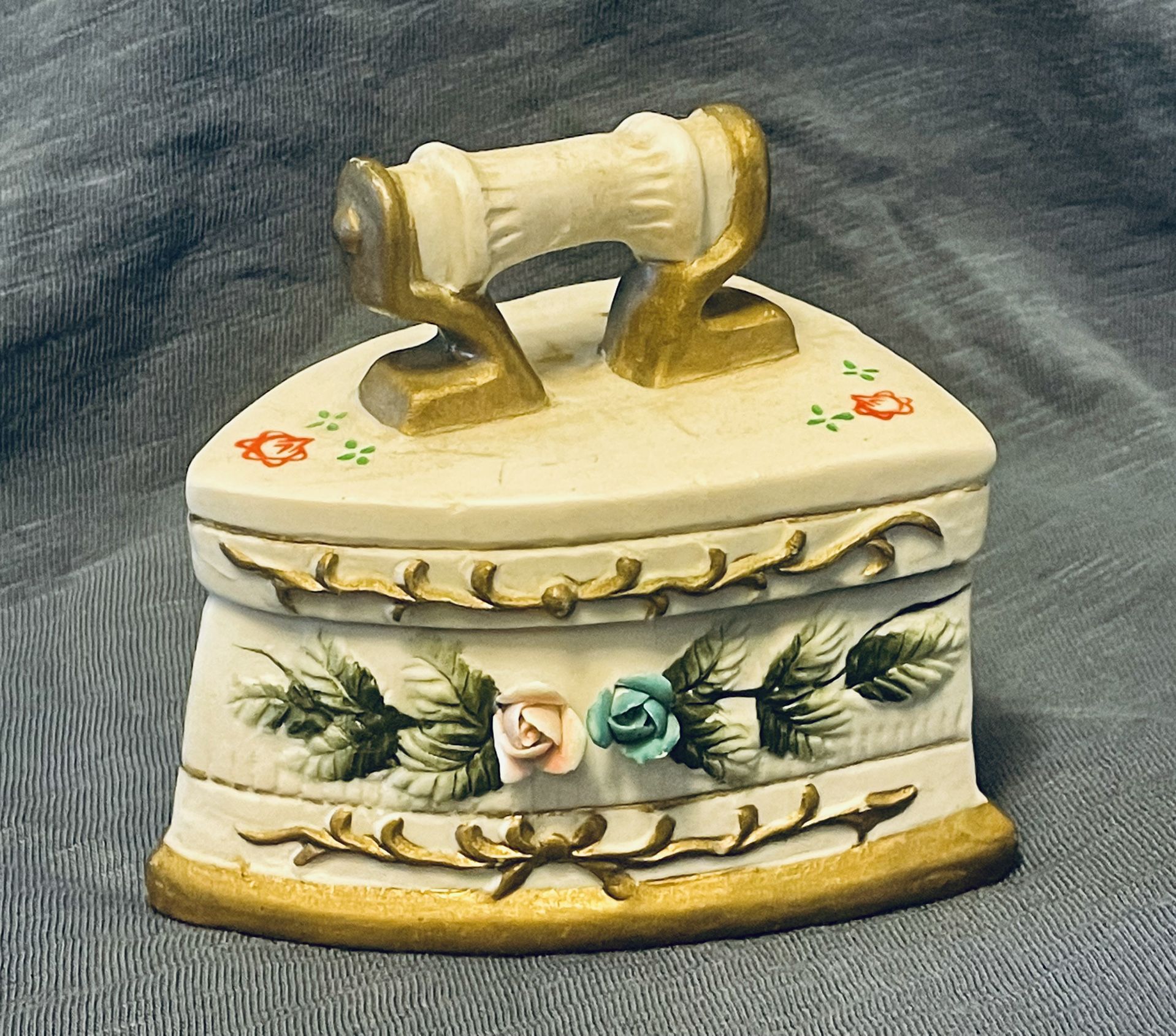 Vintage Notleans Bisque Porcelaine Jewelry Box 