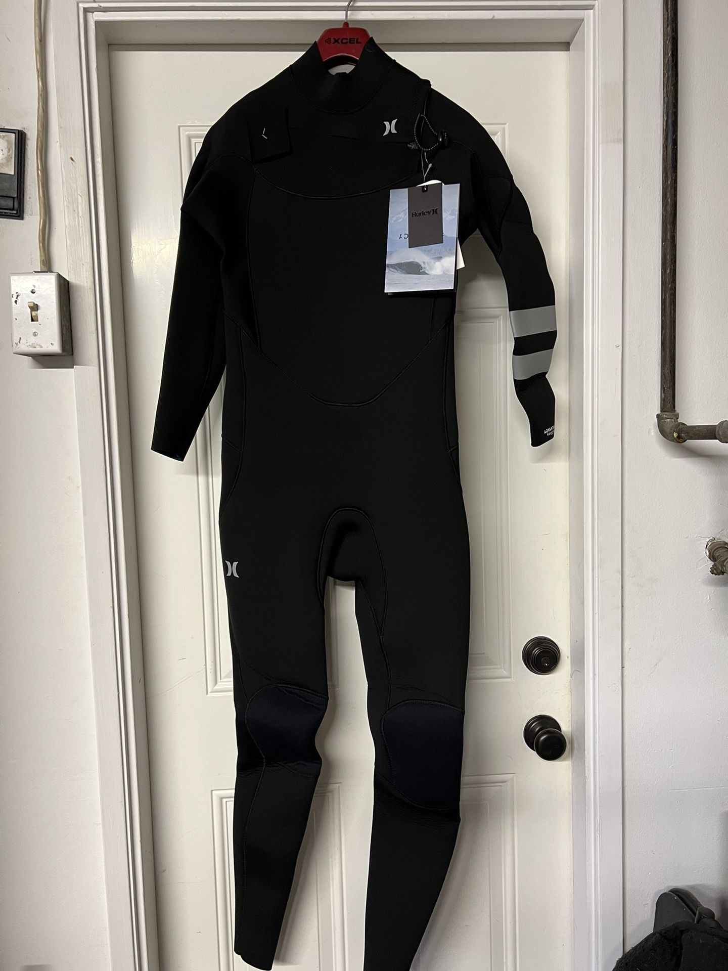 Hurley Advantage Plus 5/3 Wetsuit for Sale in Huntington Beach, CA