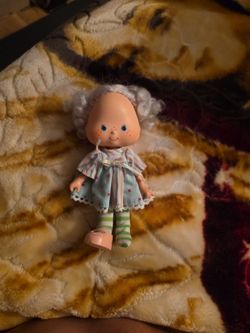Strawberry Shortcake Vintage Doll Party Pleaser Angel Cake
