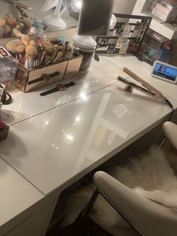 Acrylic Clear Sheet For Vanity Or Tabletop Area