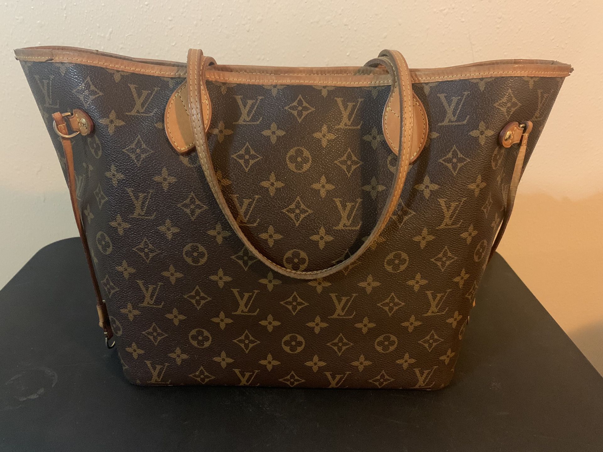 Authentic LV neverfull MM