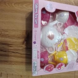 Toy  -Talking  Tea  Set  New  Still In Box Ages 3 And Up  Please  Read  Below