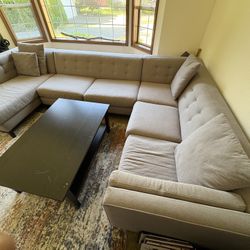 Furniture - Couch
