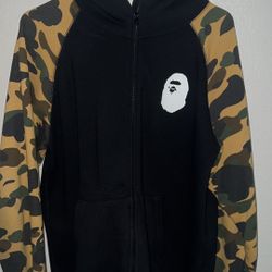 Bape Camo Hoodie Size Large 