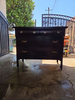 Vintage dresser