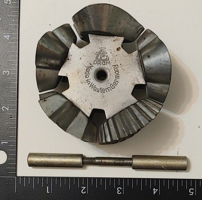 Vintage (1950's) ROLLING 5-SHAPE COOKIE CUTTER By DGRM (West Germany) EXCELLENT CONDITION! Please Read Description.