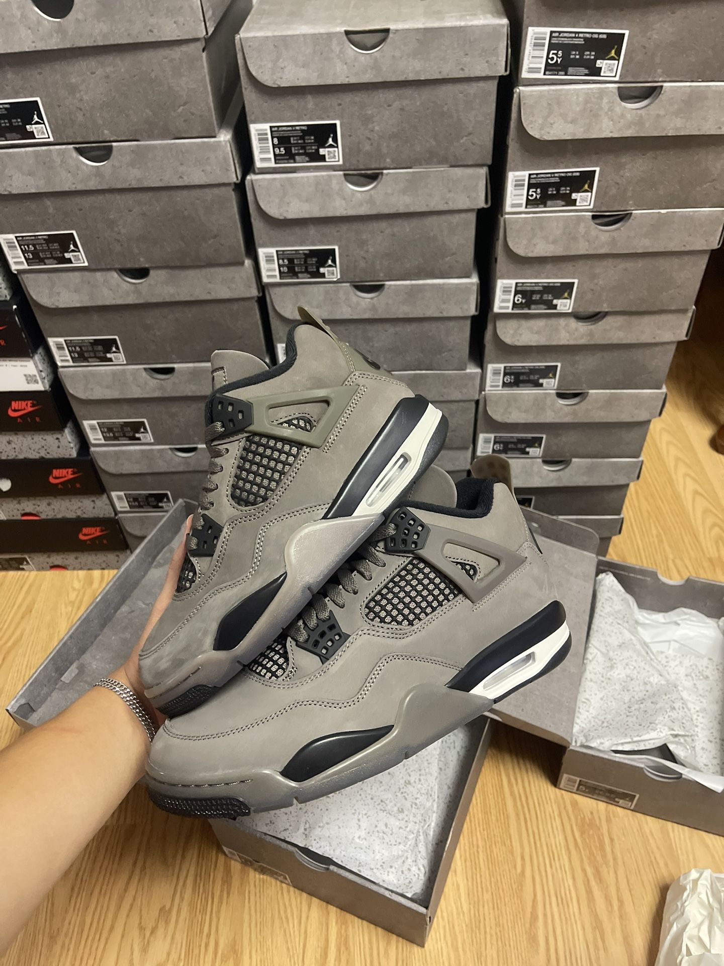 Jordan 4 Cave Stone 2025 (100% Authentic guarantee)