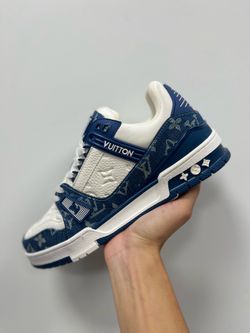 Lv Trainers