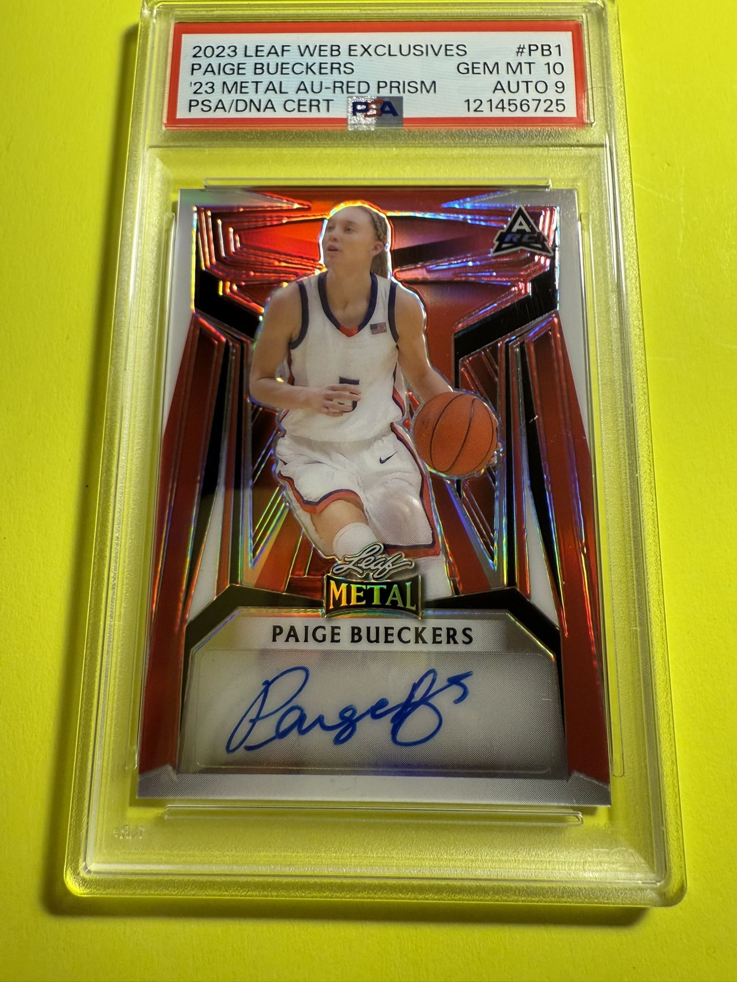 2023 Leaf WEB Exclusive Paige Bueckers #PB1 Auto 57/199 PSA 10