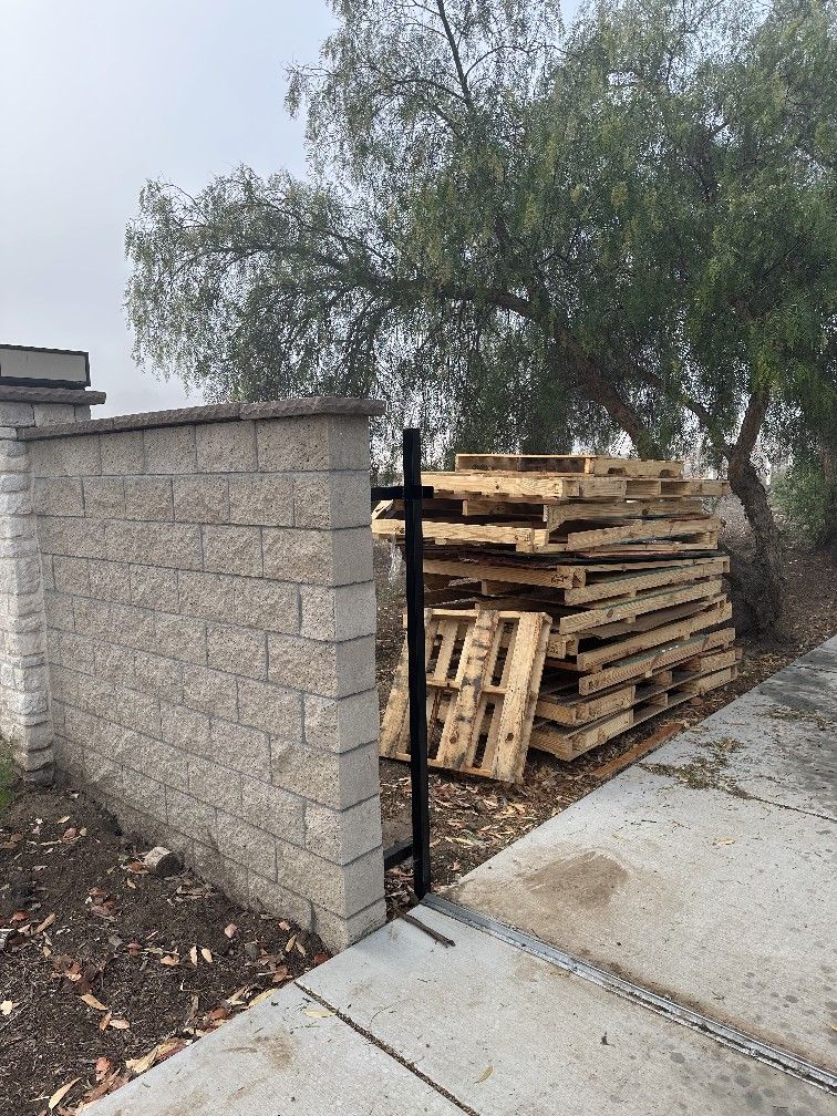 Free Palet Wood For Pick Up