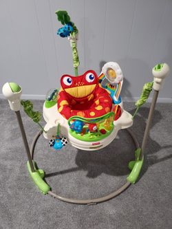 Fisher Price Rainforest Jumperoo, Baby Bouncer With Toys, Lights And Songs