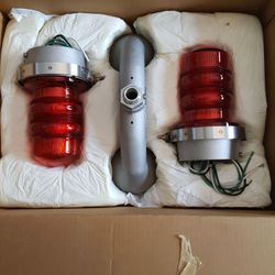 Obstruction Lights; Dialight, 860-1R01, Dual