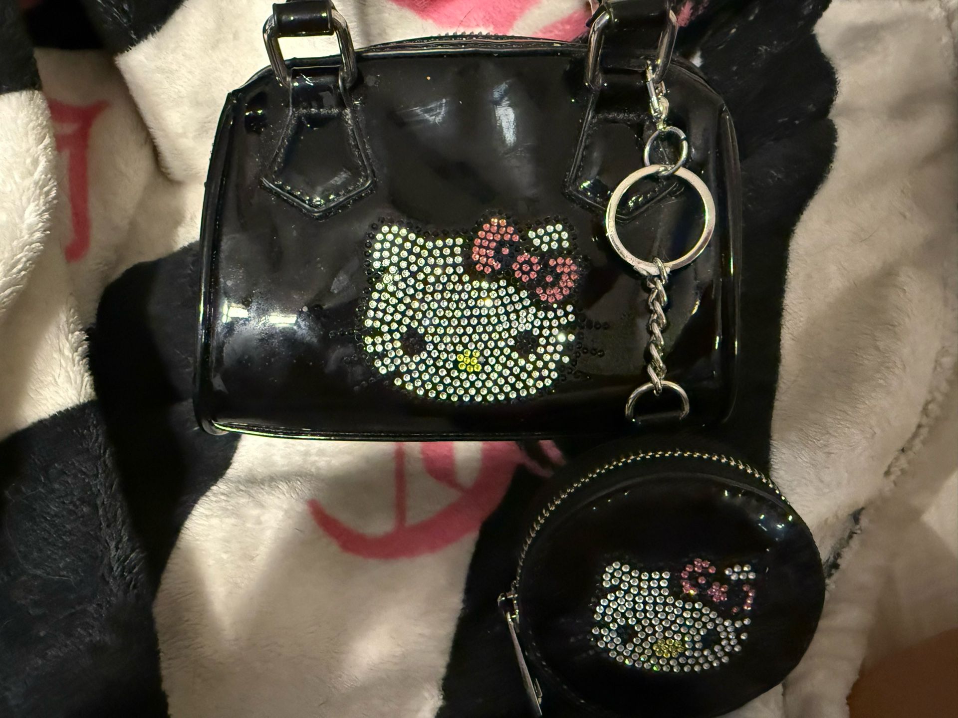 Hello kitty purse 