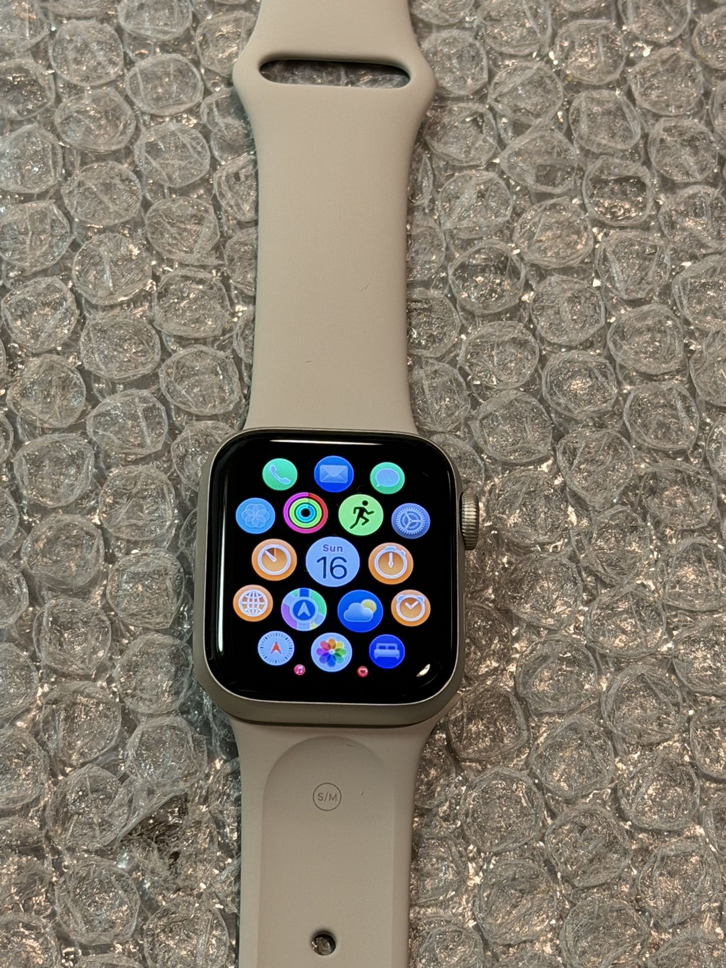 Apple Watch SE 40MM 2nd Generation 2025 Edition New
