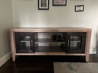 Rooms to go 60” TV Console