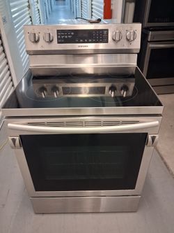 Samsung Stainless Steel black Glasstop Stove LIKE NEW