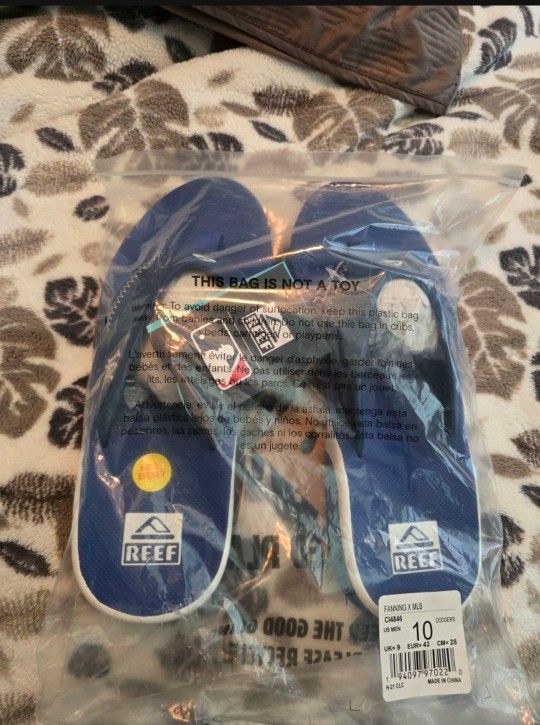 Los Angeles Dodgers Reef Sandals Size 10 New