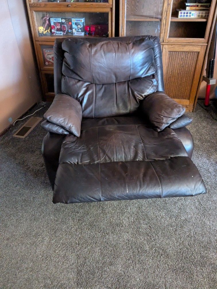 Lounge Rocking & Reclining Chair