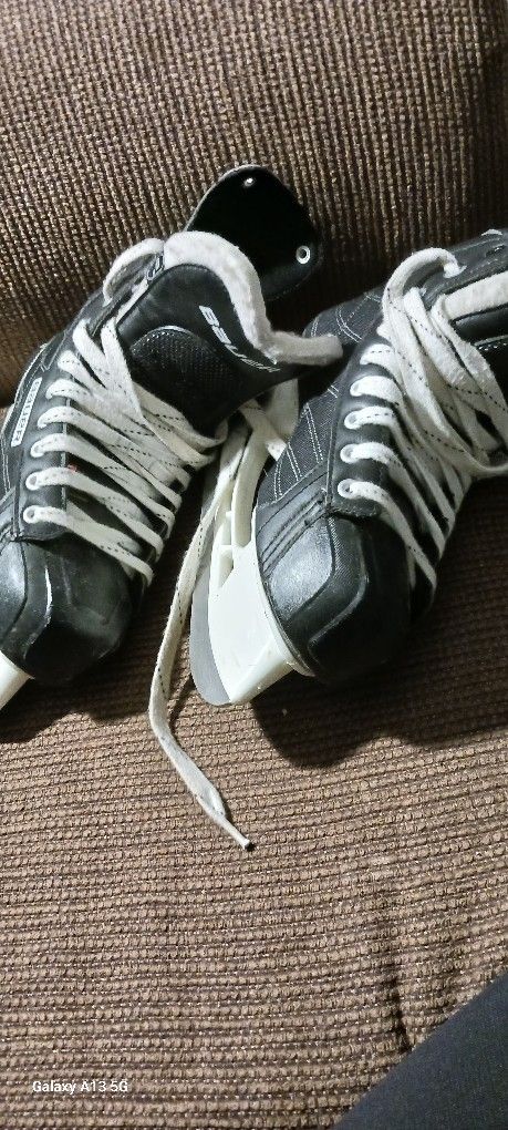 Bauer Nexus 200 Hockey Ice Skates Used 10.5 Men $25