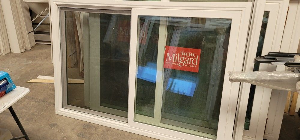 Milgard Vinyl Sliding Windows (Quantity 2) for Sale in Lake Forest, CA ...