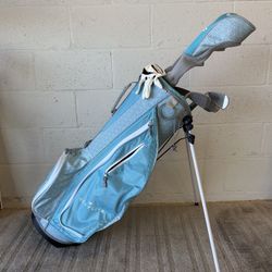 Women’s Top Flite XL Golf Club starter set. 